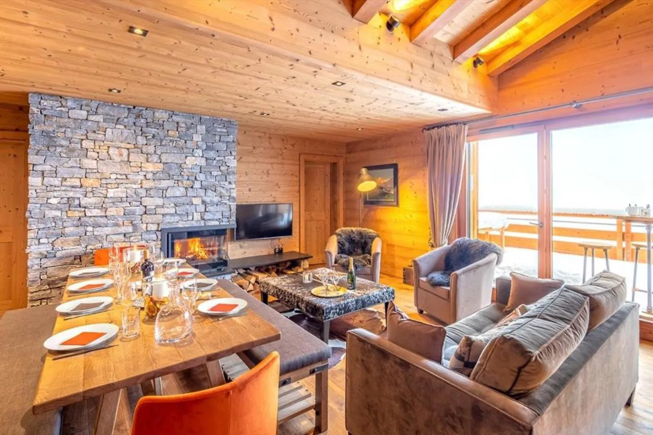 Les Flambeaux - Apt B21 Chatel France